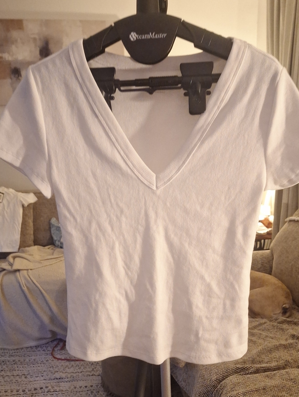 Old Navy White Ribbed V-Neck Short Sleeve Tee NWT Size Medium